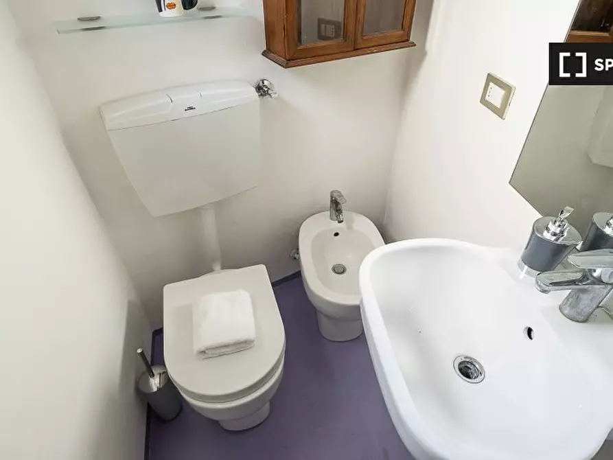 Immagine 16 di Appartamento in affitto  in Via del Pratello a Bologna