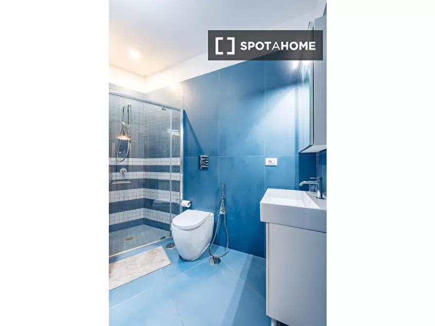 Immagine 18 di Appartamento in affitto  in Via Antonio Villari a Napoli