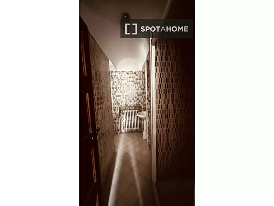 Immagine 8 di Camera condivisa in affitto  in Via della Camilluccia a Roma