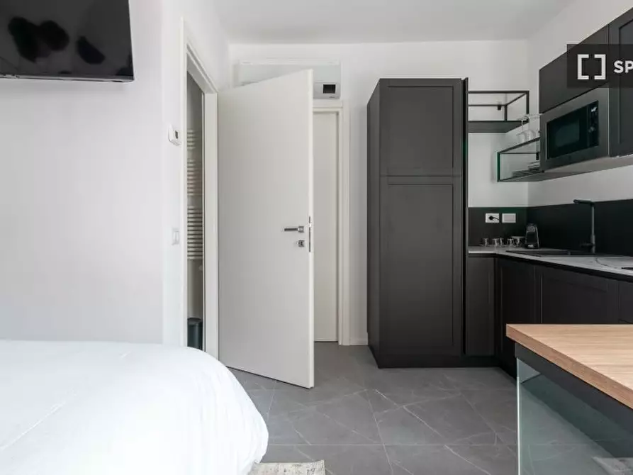 Immagine 4 di Ufficio in affitto  in Via Tartini a Milano