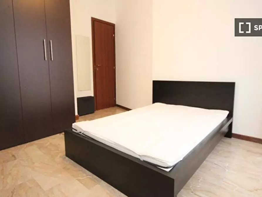 Immagine 1 di Camera condivisa in affitto  in Viale Sabotino a Milano