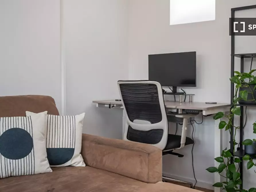 Immagine 11 di Appartamento in affitto  in Vulcan Way a Islington