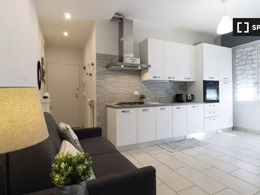 Immagine 4 di Appartamento in affitto  in Via Pasubio a Bologna