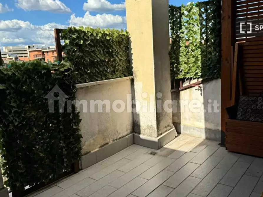 Immagine 7 di Appartamento in affitto  in Via Renato Salvatori a Roma