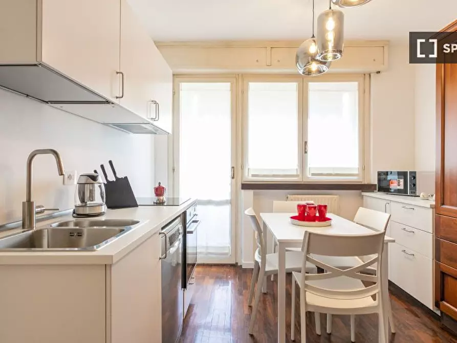 Immagine 2 di Appartamento in affitto  in Via Franco Russoli a Milano