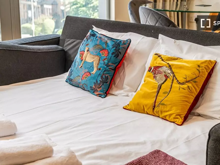 Immagine 14 di Appartamento in affitto  in Battersea Park Road a Wandsworth