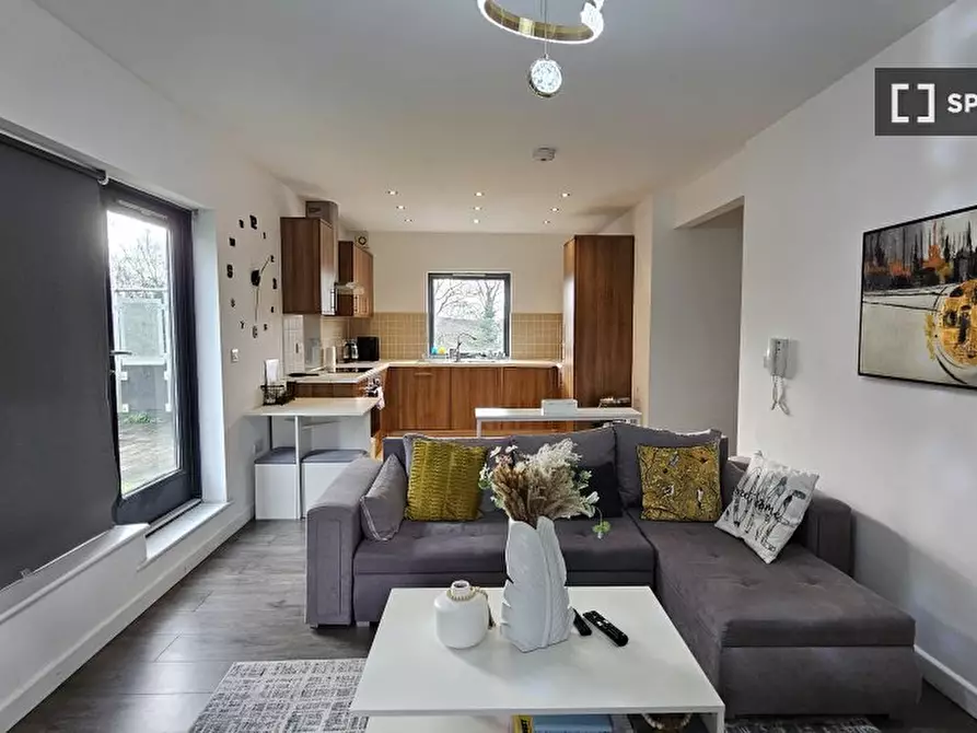 Immagine 14 di Appartamento in affitto  in Sunningdale Gardens a Brent