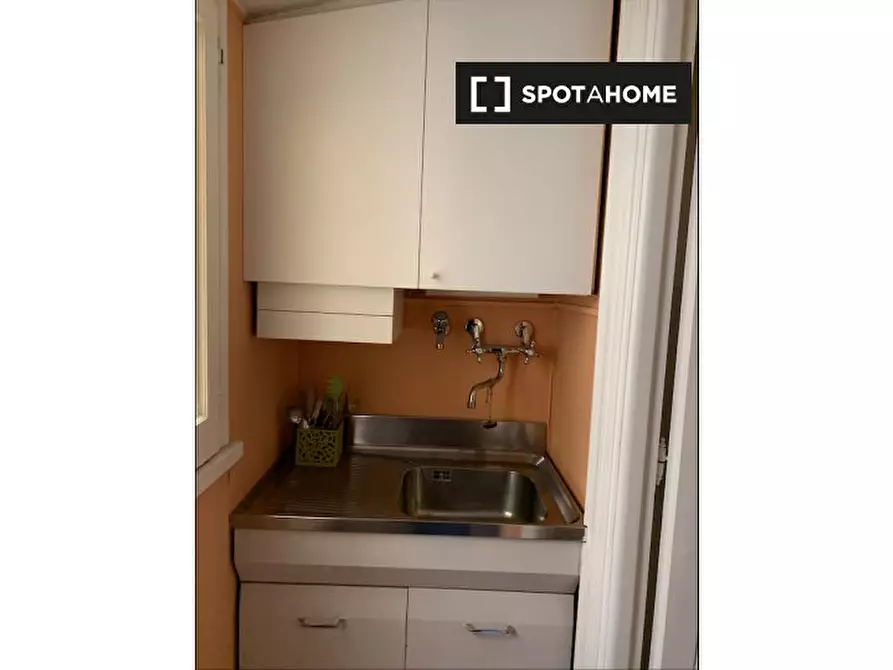 Immagine 3 di Appartamento in affitto  in Via dell'Archetto a Roma