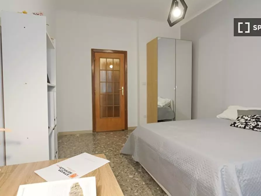 Immagine 3 di Camera condivisa in affitto  in Bognar a Pozzuoli