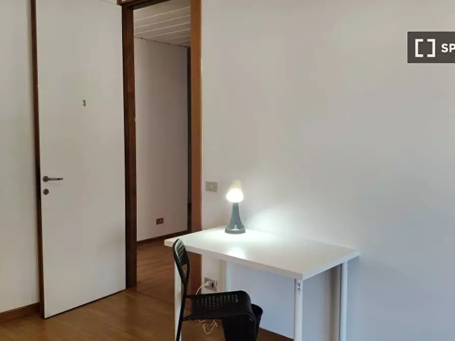 Immagine 6 di Camera condivisa in affitto  in Via del Ponte all'Asse a Firenze