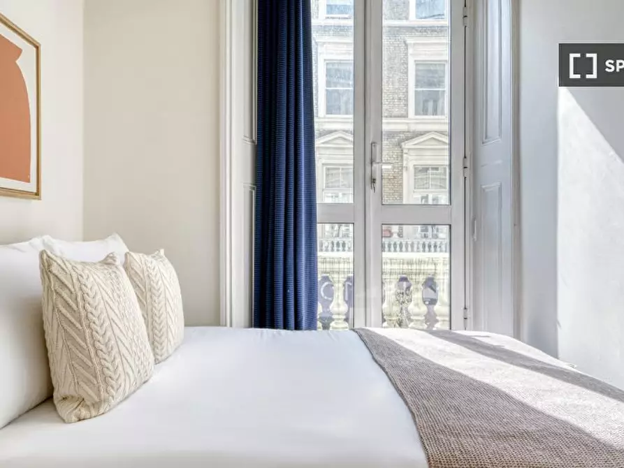 Immagine 15 di Appartamento in affitto  in Glendower Pl a Kensington