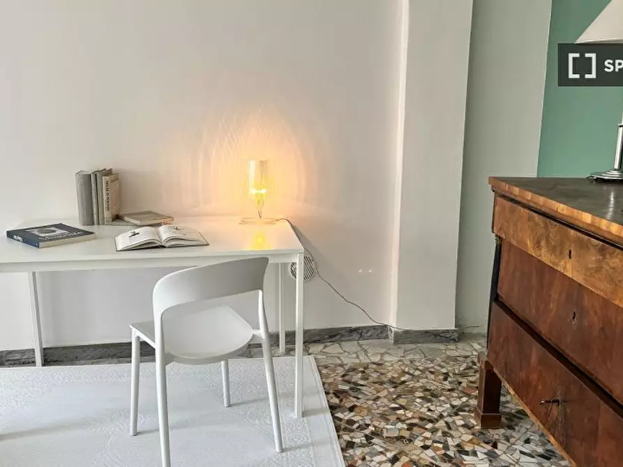 Immagine 1 di Camera condivisa in affitto  in Giovanni Maria a Milano
