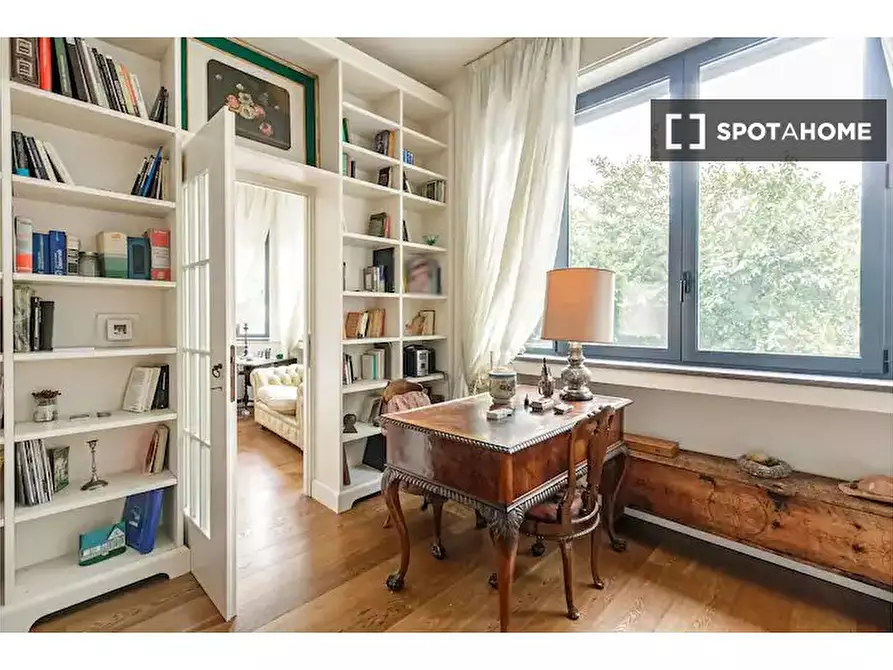 Immagine 2 di Appartamento in affitto  in Via Conca del Naviglio a Milano