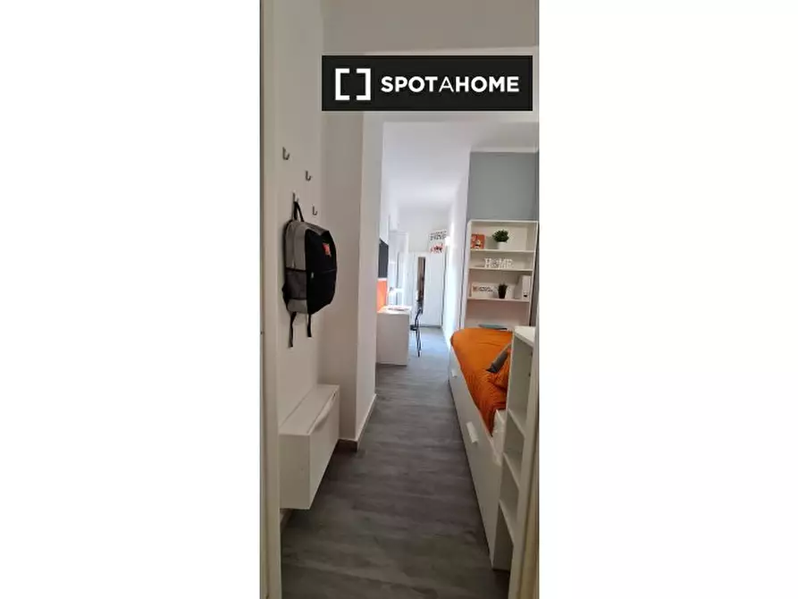 Immagine 9 di Camera condivisa in affitto  in Lungotevere di Pietra Papa a Roma