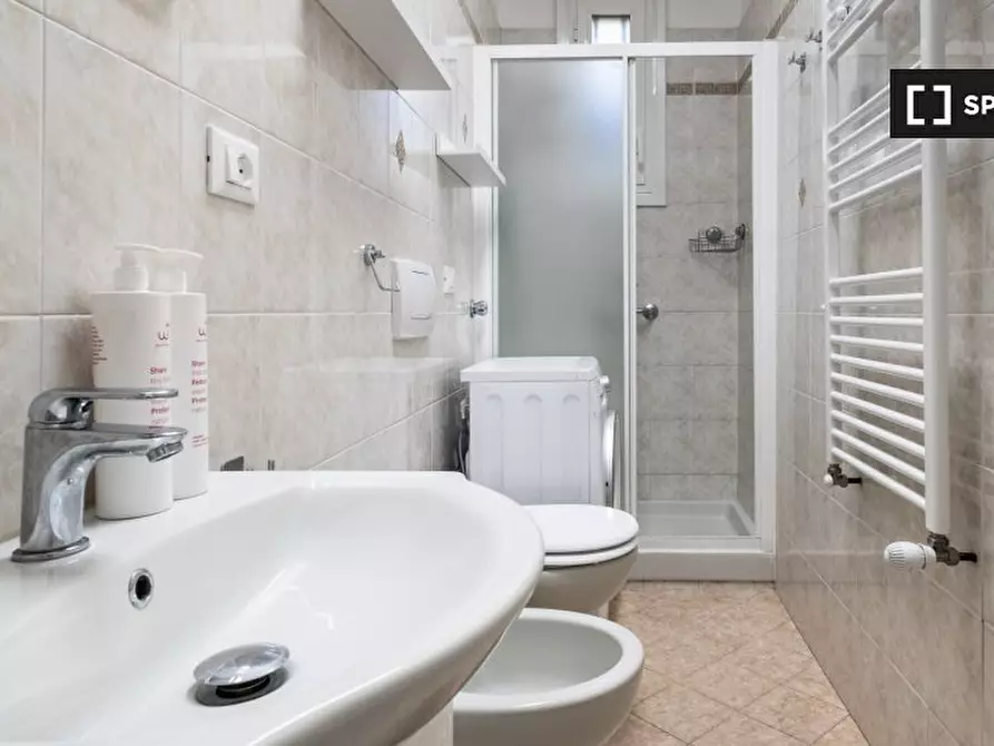 Immagine 12 di Appartamento in affitto  in Via Francesco Baracca a Bologna