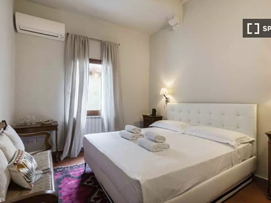 Immagine 11 di Appartamento in affitto  in Borgo S. Frediano a Firenze