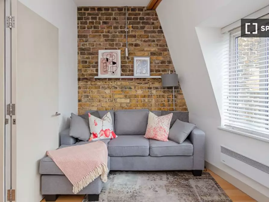 Immagine 1 di Appartamento in affitto  in Battersea Rise a Wandsworth