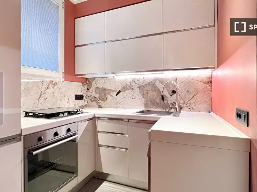 Immagine 5 di Appartamento in affitto  in Via Santo Stefano a Bologna