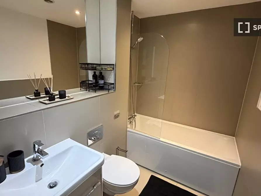 Immagine 3 di Appartamento in affitto  in Sydenham Road a Croydon