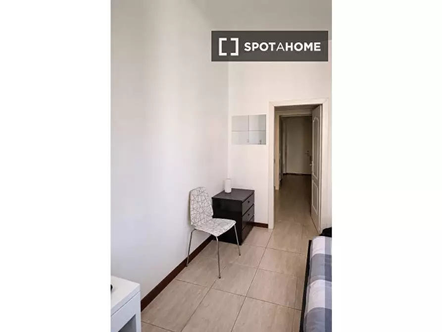 Immagine 3 di Camera condivisa in affitto  in Via Marco D'Oggiono a Milano