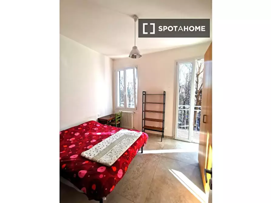 Immagine 14 di Camera condivisa in affitto  in Via Irma Bandiera a Bologna