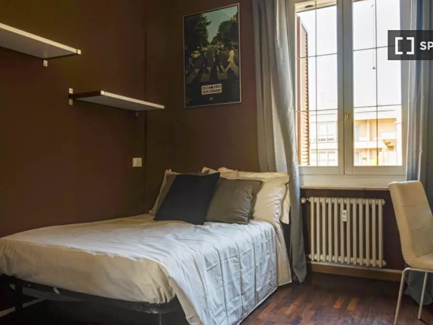 Immagine 1 di Camera condivisa in affitto  in Piazza Umanitaria a Milano