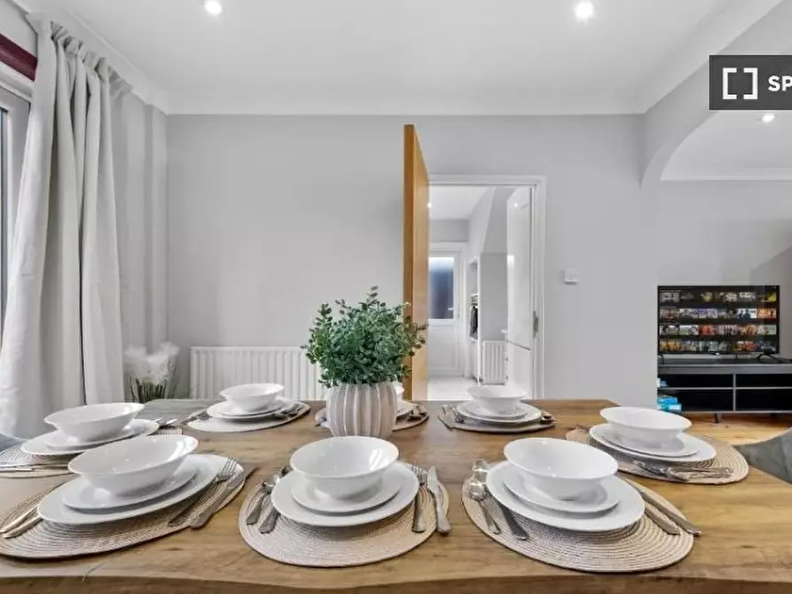 Immagine 6 di Appartamento in affitto  in Layfield Cres a Barnet