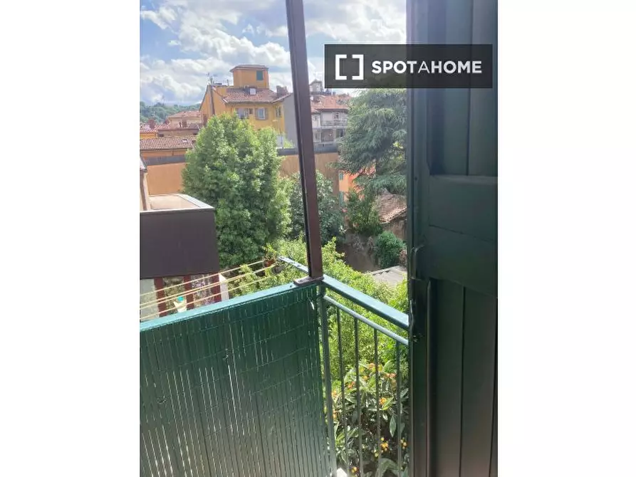Immagine 17 di Appartamento in affitto  in Via Arienti a Bologna