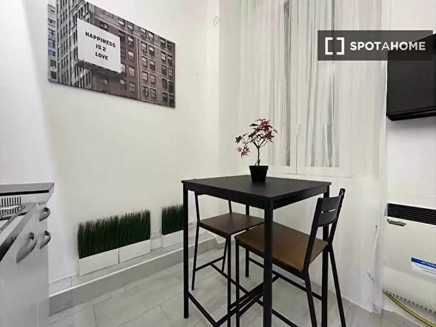 Immagine 1 di Ufficio in affitto  in Via Accademia a Milano