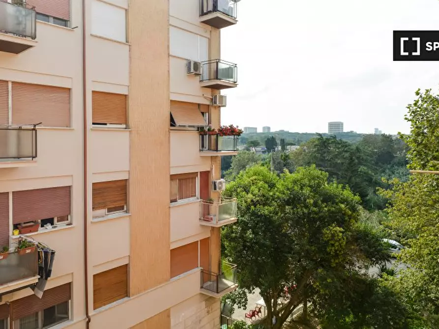 Immagine 4 di Camera condivisa in affitto  in Lungotevere Dante, 00146 Roma RM, Italy a Roma