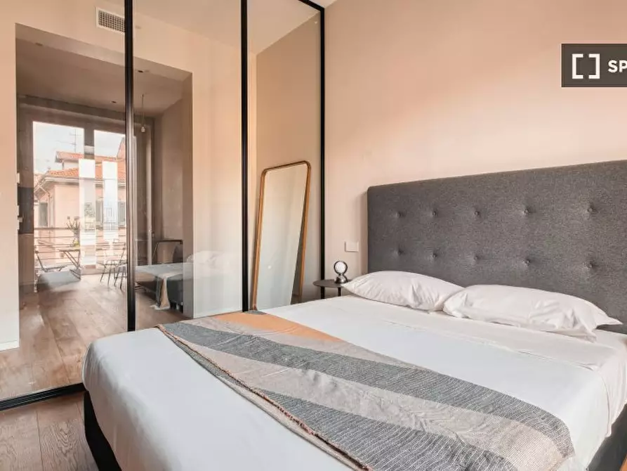 Immagine 15 di Appartamento in affitto  in V. Archimede a Milano