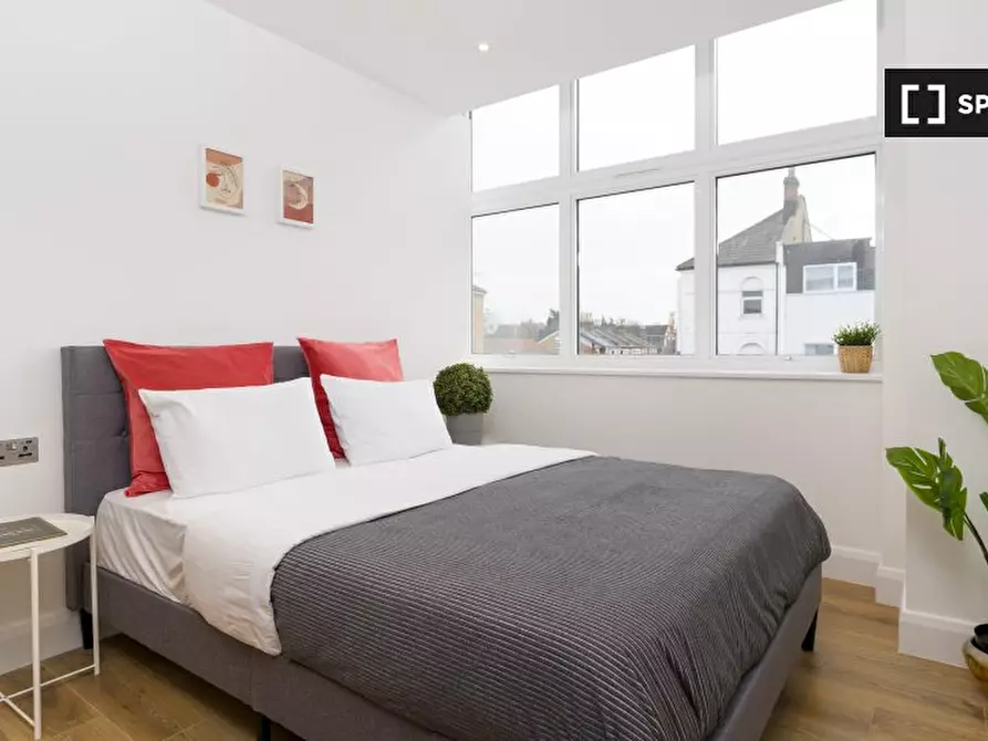 Immagine 7 di Appartamento in affitto  in -661 High Rd a Walthamstow