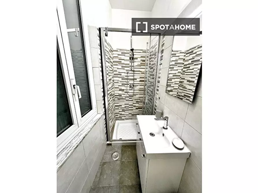 Immagine 2 di Appartamento in affitto  in Via del Piè di Marmo a Roma