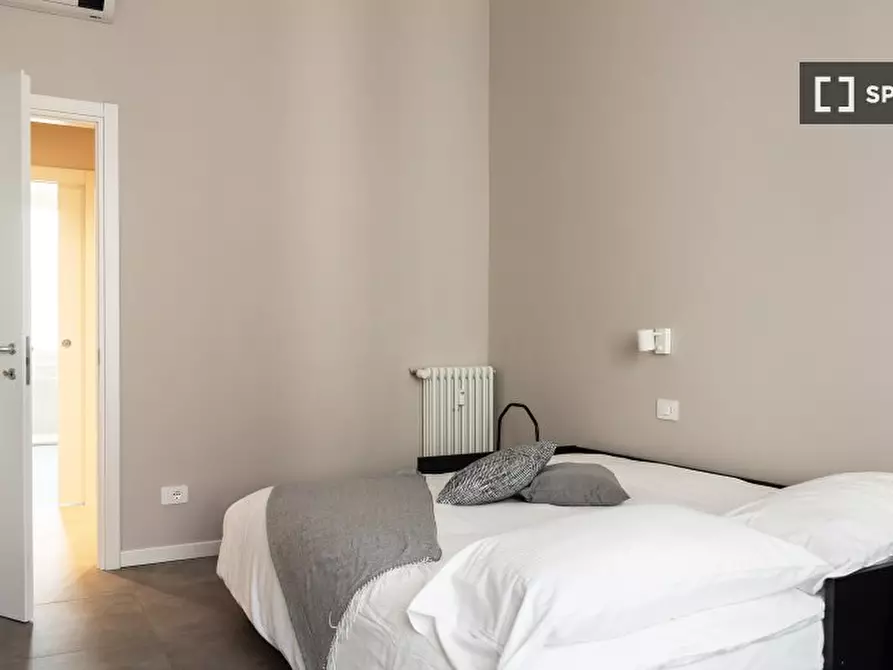 Immagine 16 di Appartamento in affitto  in Via Antonio Bazzini a Milano