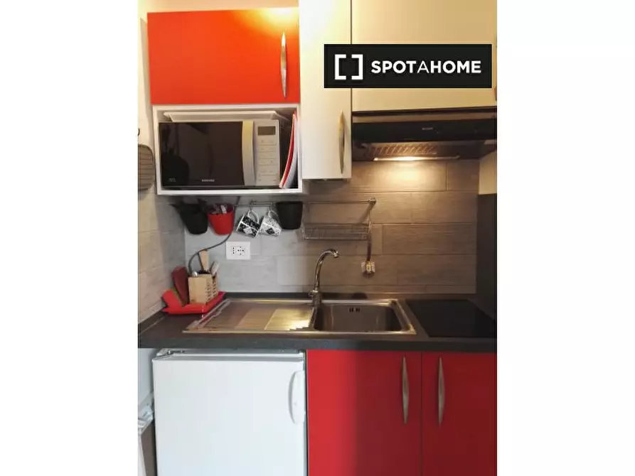 Immagine 7 di Ufficio in affitto  in Viale Col di Lana a Milano