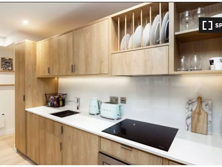 Immagine 7 di Appartamento in affitto  in King's Stables Rd a Old Town