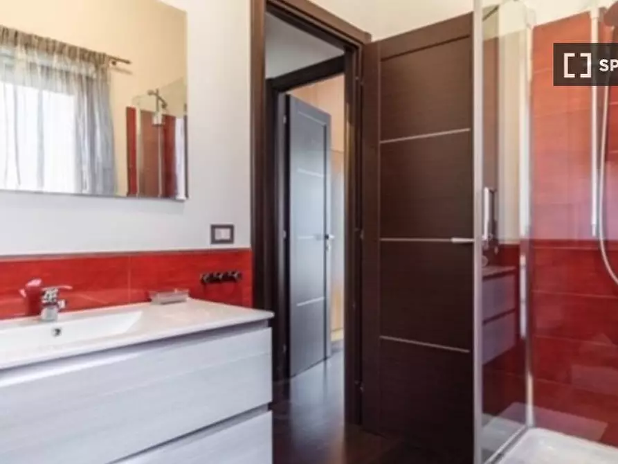 Immagine 9 di Appartamento in affitto  in Viale dei Romagnoli a Roma