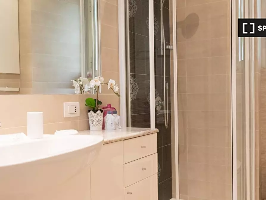 Immagine 12 di Appartamento in affitto  in Via Aurora a Roma