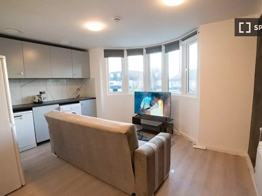 Immagine 3 di Appartamento in affitto  in Bridge Ln a Barnet