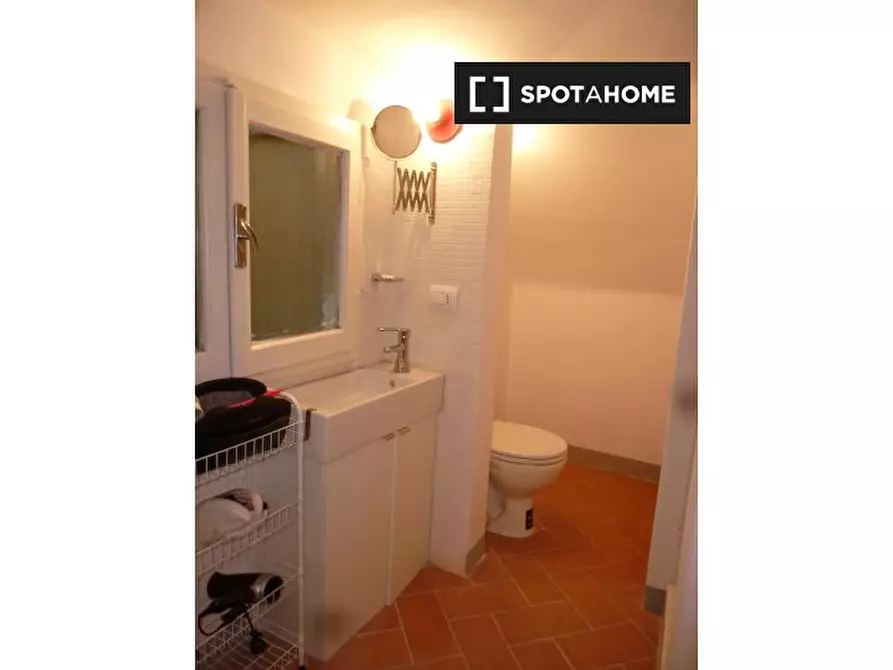 Immagine 5 di Ufficio in affitto  in Via Maggio a Firenze