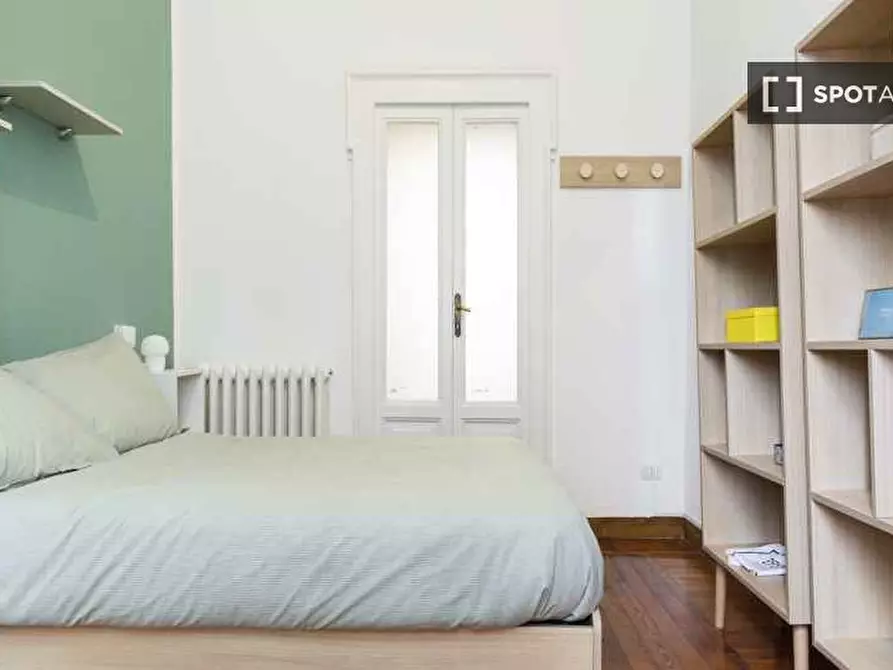 Immagine 1 di Camera condivisa in affitto  in Via Giovanni Paisiello a Milano