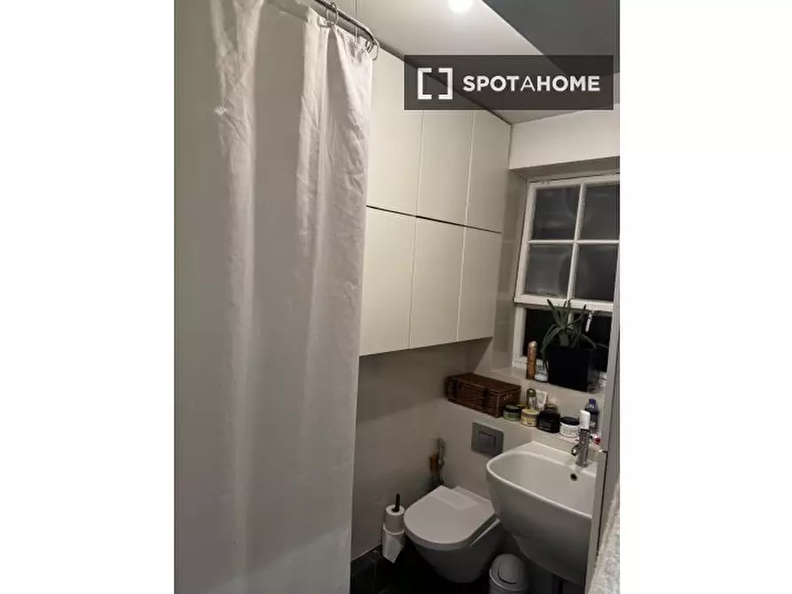 Immagine 5 di Appartamento in affitto  in Vicarage Cres a Wandsworth