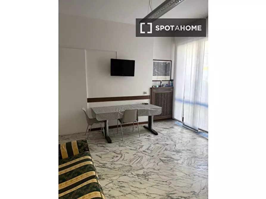 Immagine 12 di Appartamento in affitto  in Via Montevideo a Milano