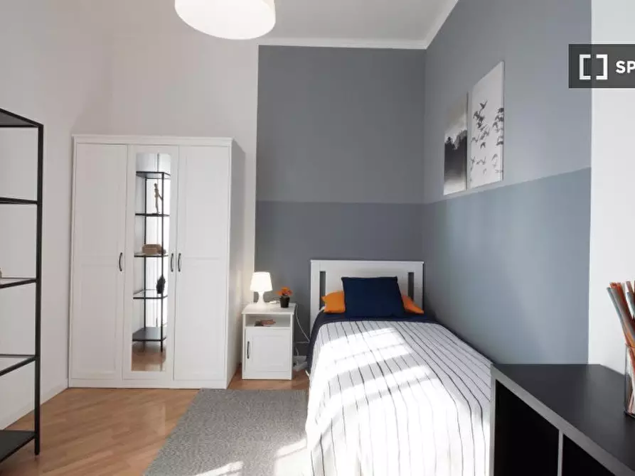 Immagine 1 di Camera condivisa in affitto  in Via Piobesi n. a Torino