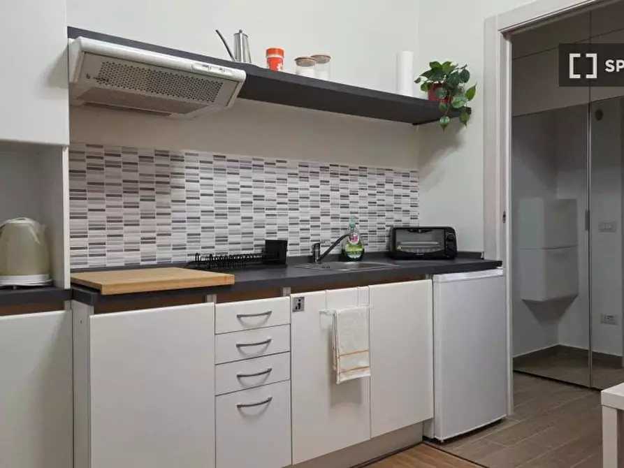 Immagine 12 di Ufficio in affitto  in Via Federico Confalonieri a Milano