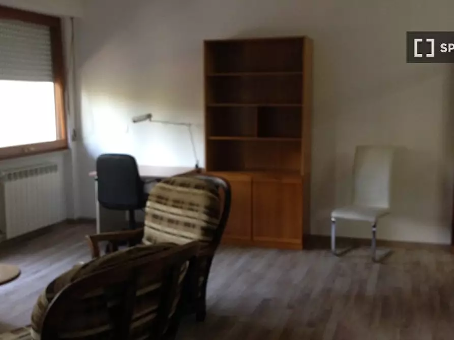 Immagine 10 di Camera condivisa in affitto  in Via Felice Ciatti a Perugia