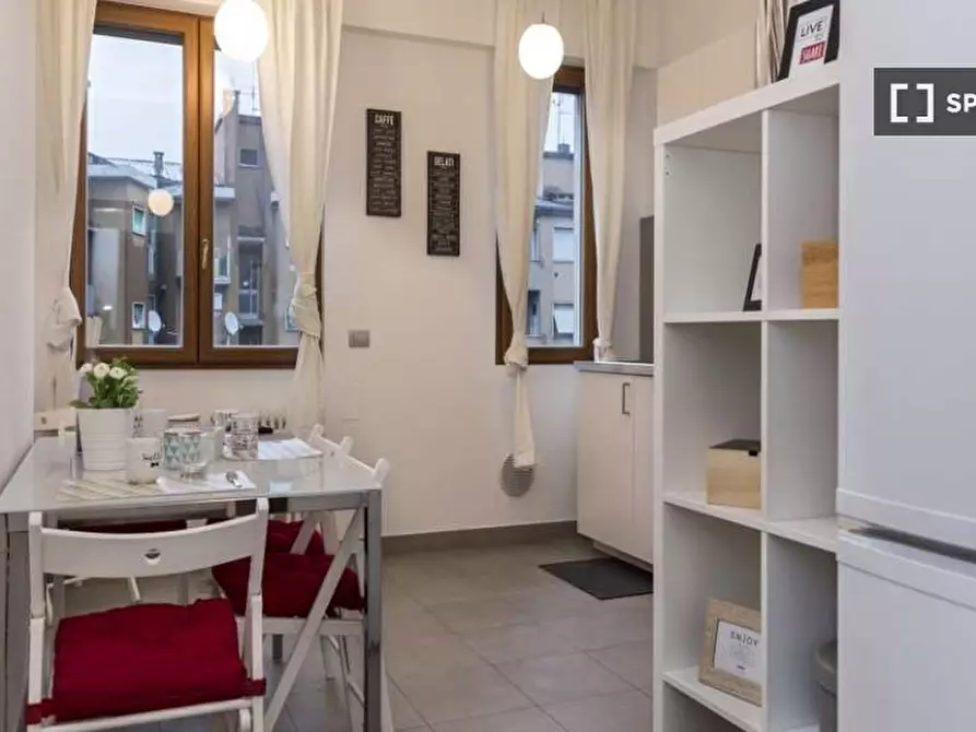 Immagine 12 di Camera condivisa in affitto  in Via Polesine a Milano