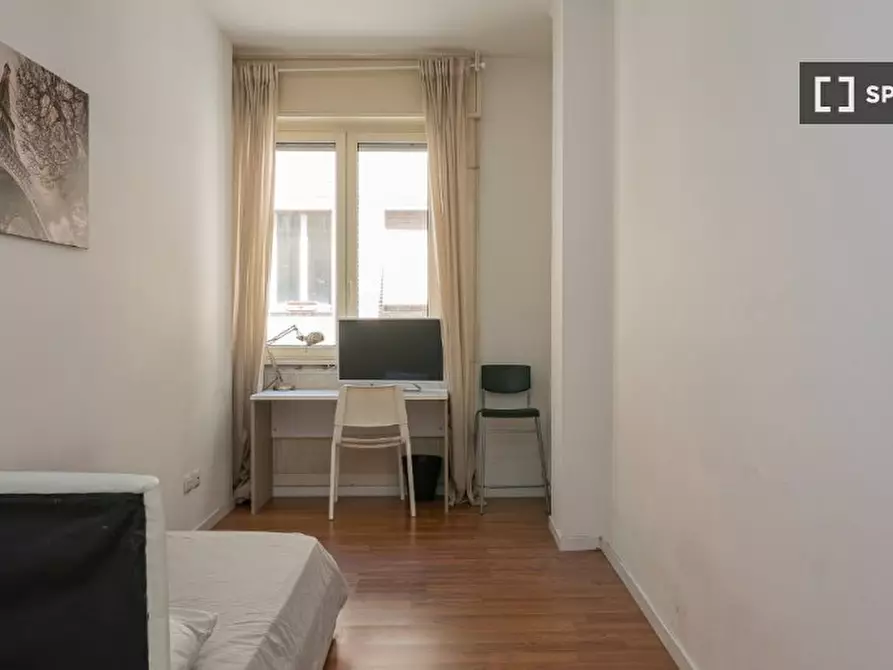Immagine 1 di Camera condivisa in affitto  in Via Felice Casati a Milano