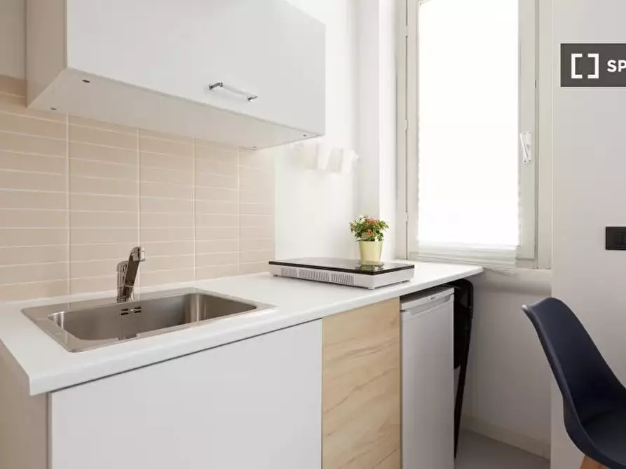 Immagine 6 di Ufficio in affitto  in Corso Magenta a Milano