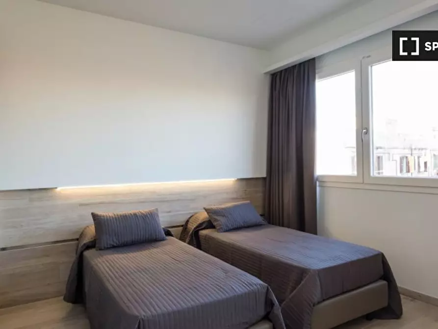 Immagine 5 di Appartamento in affitto  in Via di Acqua Bullicante a Roma